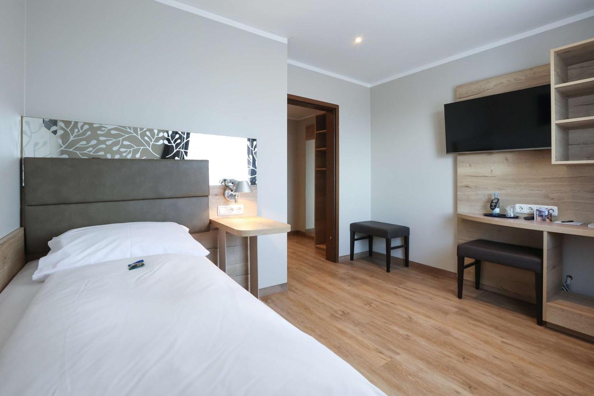 נורדלינגן Arthotel Ana Flair מראה חיצוני תמונה
