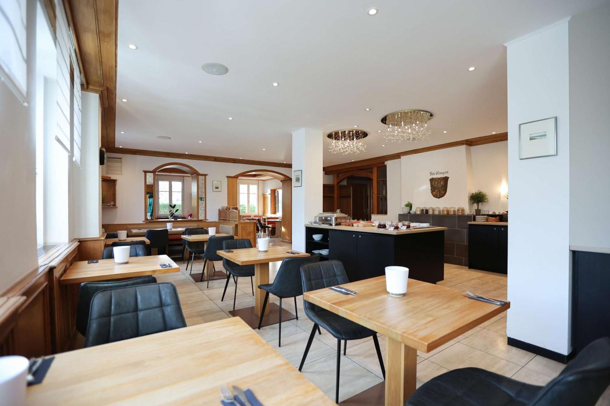 נורדלינגן Arthotel Ana Flair מראה חיצוני תמונה